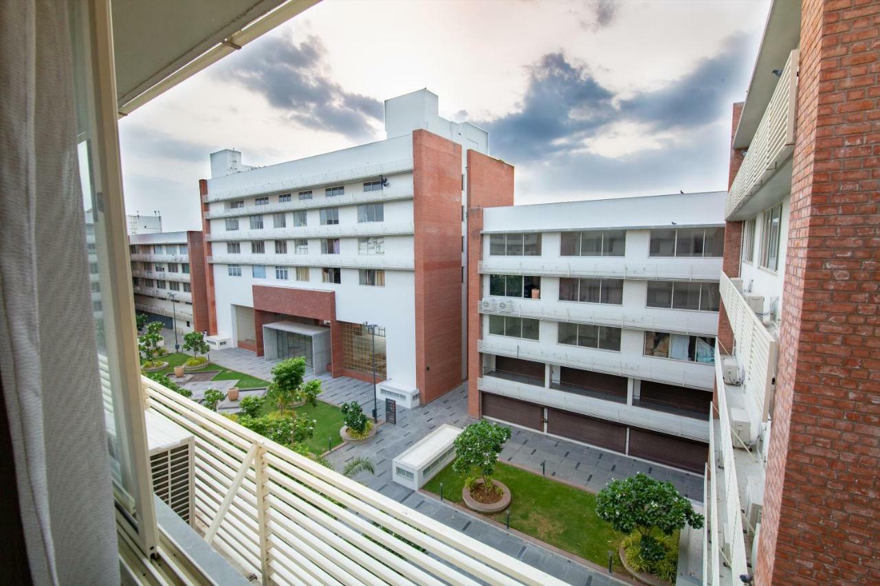 Siara Styles Amba Suites, Gándhínagar Exteriér fotografie